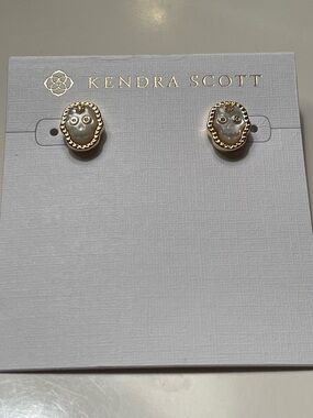 Kendra Scott Gold Skeleton Stud Earrings in Ivory Mother-of-Pearl